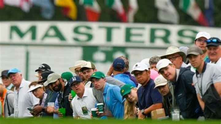Do the golfers at the Masters use their own caddies?