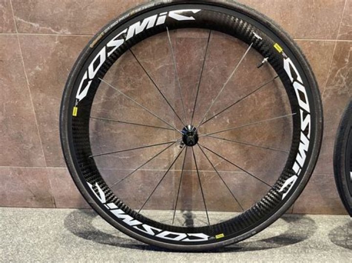 Is Mavic Cosmic carbon?